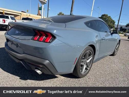 2025 Ford Mustang EcoBoost