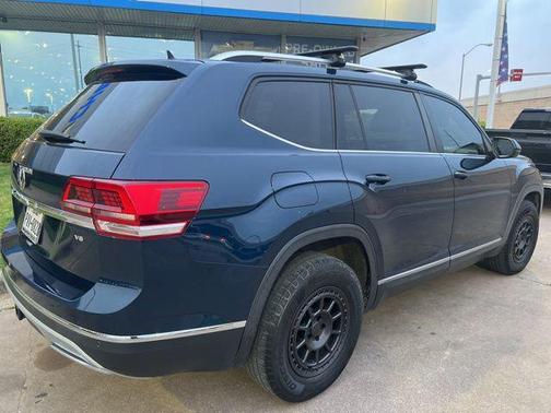 Blue 2019 Volkswagen Atlas 3.6L SEL