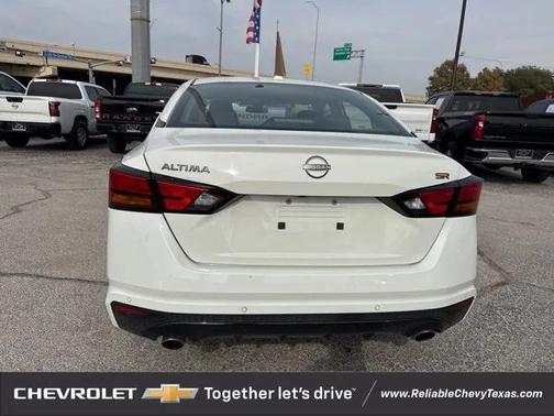 2025 Nissan Altima SR FWD