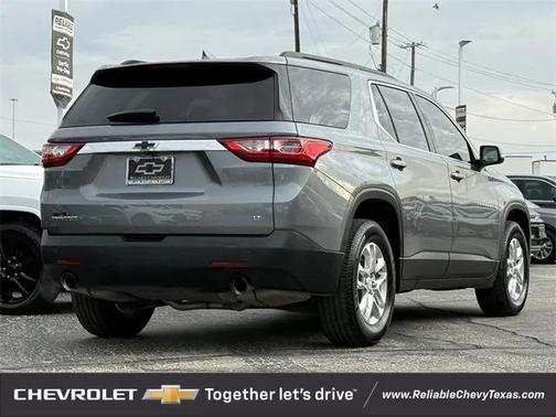 2021 Chevrolet Traverse LT Cloth
