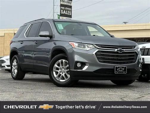 2021 Chevrolet Traverse LT Cloth