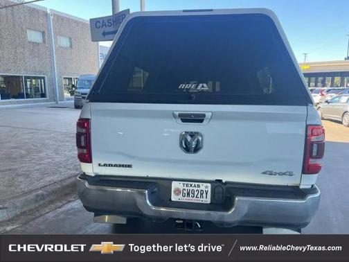 2020 RAM 2500 Laramie Crew Cab 4X4 6'4' Box