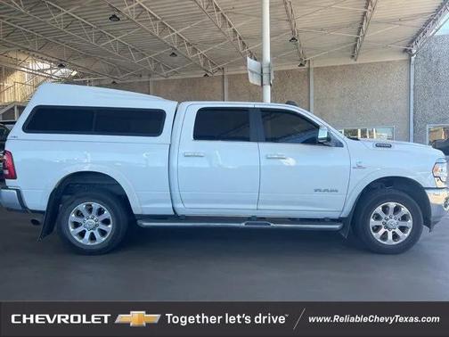 2020 RAM 2500 Laramie Crew Cab 4X4 6'4' Box