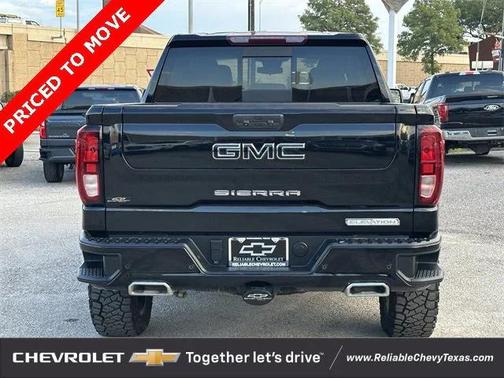 2022 GMC Sierra 1500 Elevation