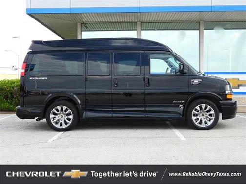 2025 Chevrolet Express 2500 RWD 2500 Regular Wheelbase WT