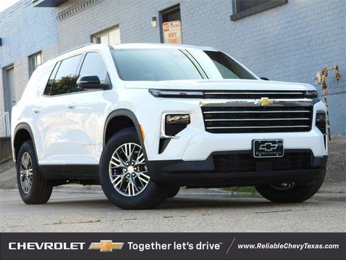 2025 Chevrolet Traverse LT