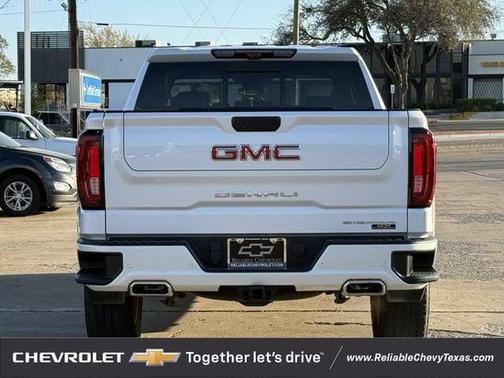 White Frost Tricoat 2023 GMC Sierra 1500 Denali