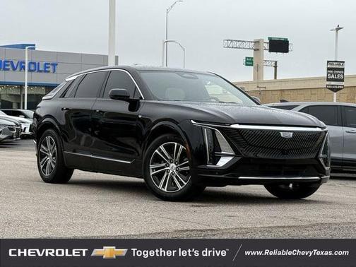 Stellar Black Metallic 2024 Cadillac LYRIQ Luxury