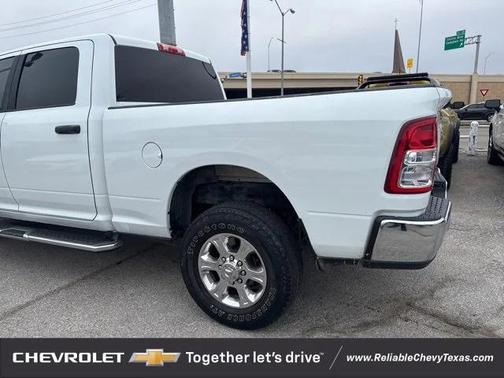 2024 RAM 2500 Big Horn Crew Cab 4x4 6'4' Box