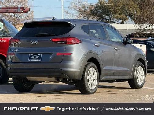 2021 Hyundai TUCSON SE