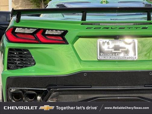 Roswell Green Metallic 2026 Chevrolet Corvette Stingray w/2LT