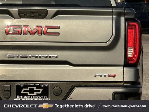 2021 GMC Sierra 1500 AT4