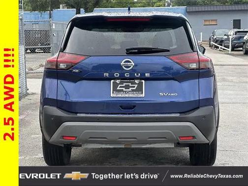 2021 Nissan Rogue SV