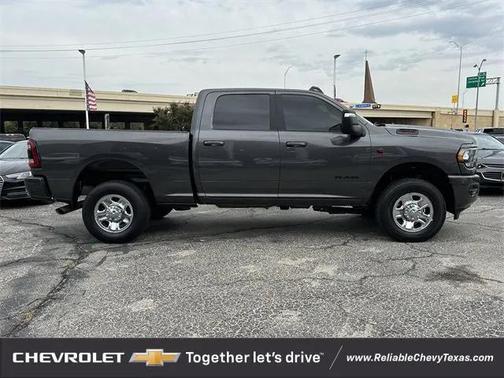 2023 RAM 2500 Big Horn Crew Cab 4x4 6'4' Box