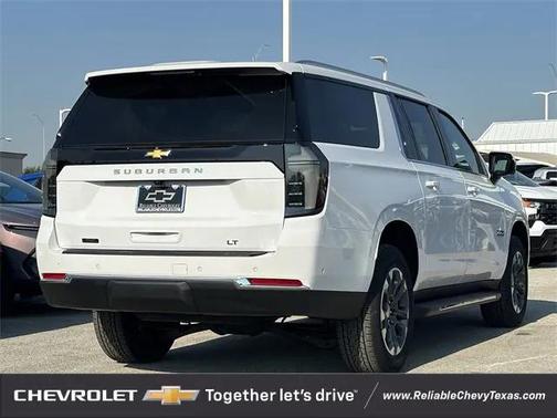 2026 Chevrolet Suburban LT