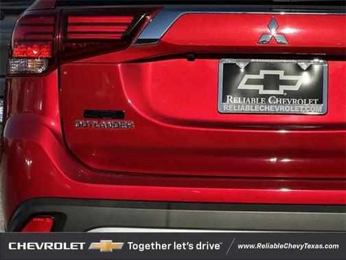 2020 Mitsubishi Outlander ES
