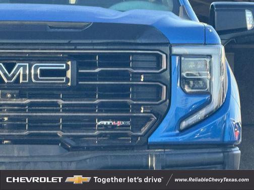 2023 GMC Sierra 1500 AT4X