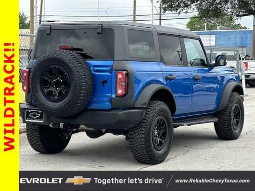 2023 Ford Bronco Base