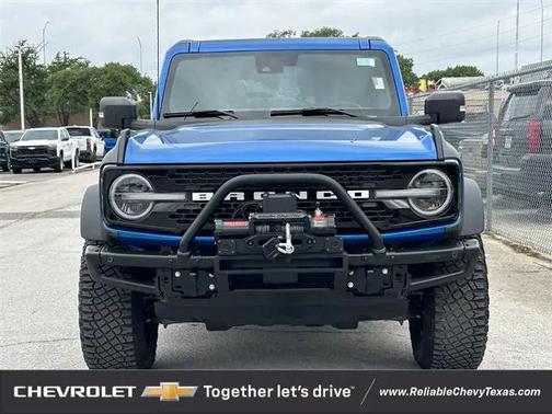 2023 Ford Bronco Base