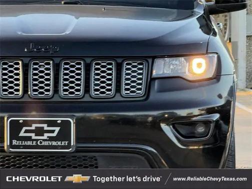 2021 Jeep Grand Cherokee Laredo
