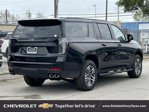 2025 Chevrolet Suburban 4WD Z71