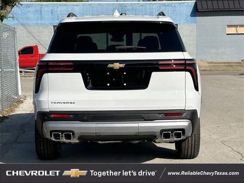 2025 Chevrolet Traverse LT