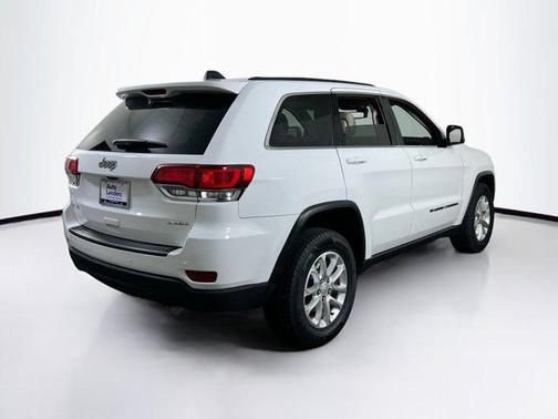 2022 Jeep Grand Cherokee Laredo