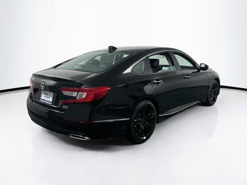 2022 Honda Accord Touring 2.0T