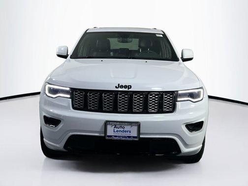 2022 Jeep Grand Cherokee Laredo