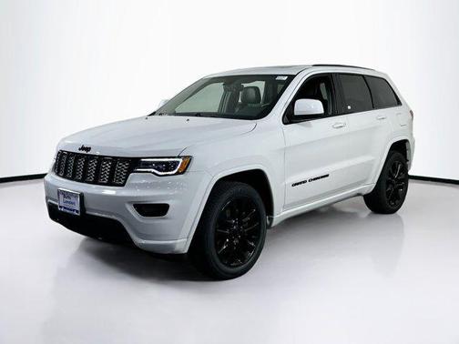 2022 Jeep Grand Cherokee Laredo