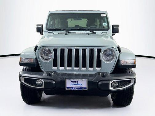 2023 Jeep Wrangler 4-Door Sahara 4x4