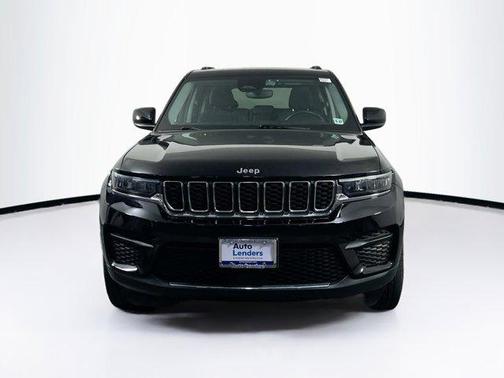 2022 Jeep Grand Cherokee Laredo