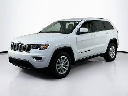 2022 Jeep Grand Cherokee Laredo
