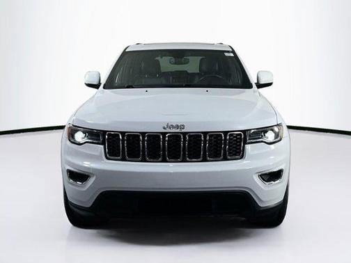 2022 Jeep Grand Cherokee Laredo