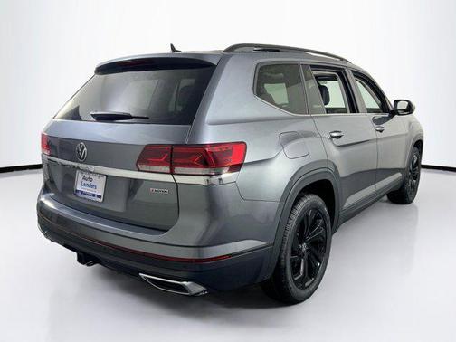 2022 Volkswagen Atlas 3.6L SE w/Technology