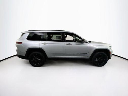 2022 Jeep Grand Cherokee L Altitude