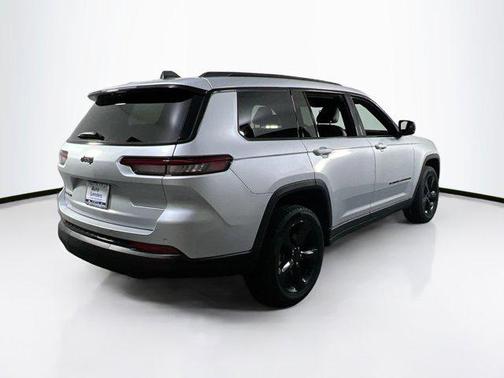 2022 Jeep Grand Cherokee L Altitude