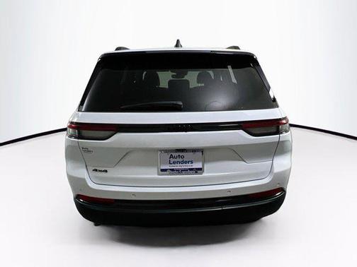 2022 Jeep Grand Cherokee Altitude