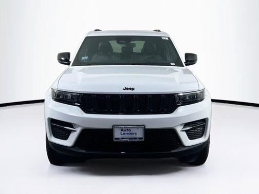 2022 Jeep Grand Cherokee Altitude