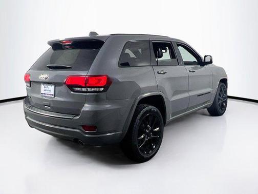 2022 Jeep Grand Cherokee Laredo