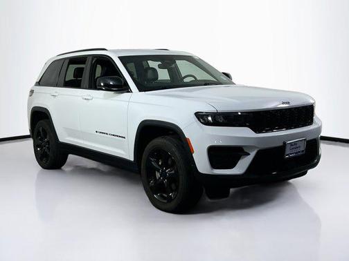 2022 Jeep Grand Cherokee Altitude