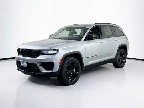 2022 Jeep Grand Cherokee Altitude