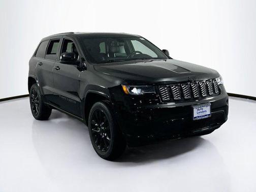 2022 Jeep Grand Cherokee Laredo
