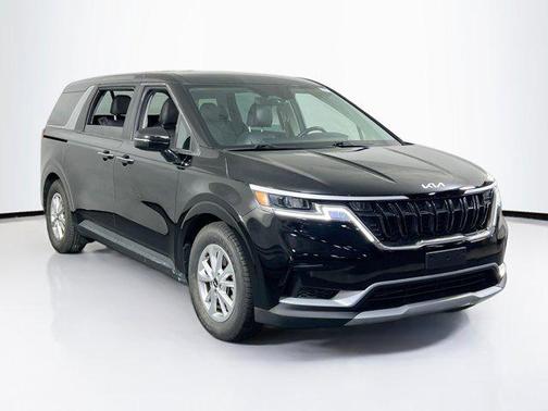 2023 Kia Carnival LX