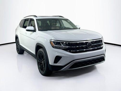 2022 Volkswagen Atlas 3.6L SE w/Technology
