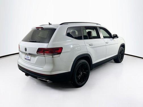 2022 Volkswagen Atlas 3.6L SE w/Technology