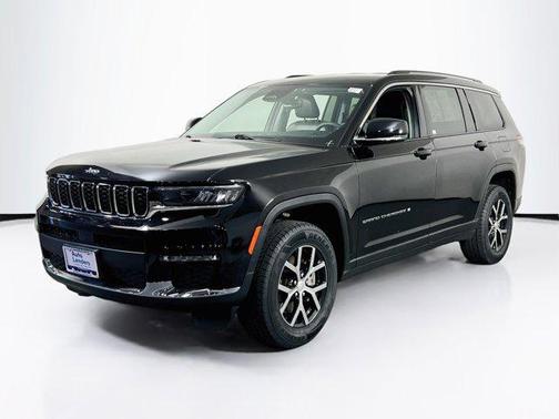 Diamond Black Crystal Pearlcoat 2023 Jeep Grand Cherokee L Limited
