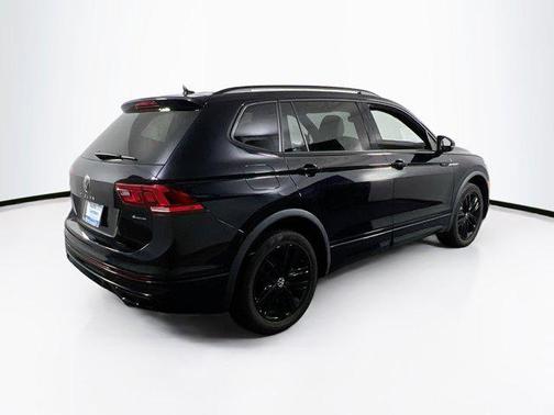 2022 Volkswagen Tiguan 2.0T SE R-Line Black 4MOTION