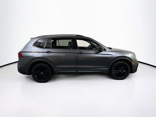 2022 Volkswagen Tiguan 2.0T SE R-Line Black 4MOTION