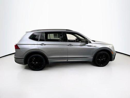 2022 Volkswagen Tiguan 2.0T SE R-Line Black 4MOTION